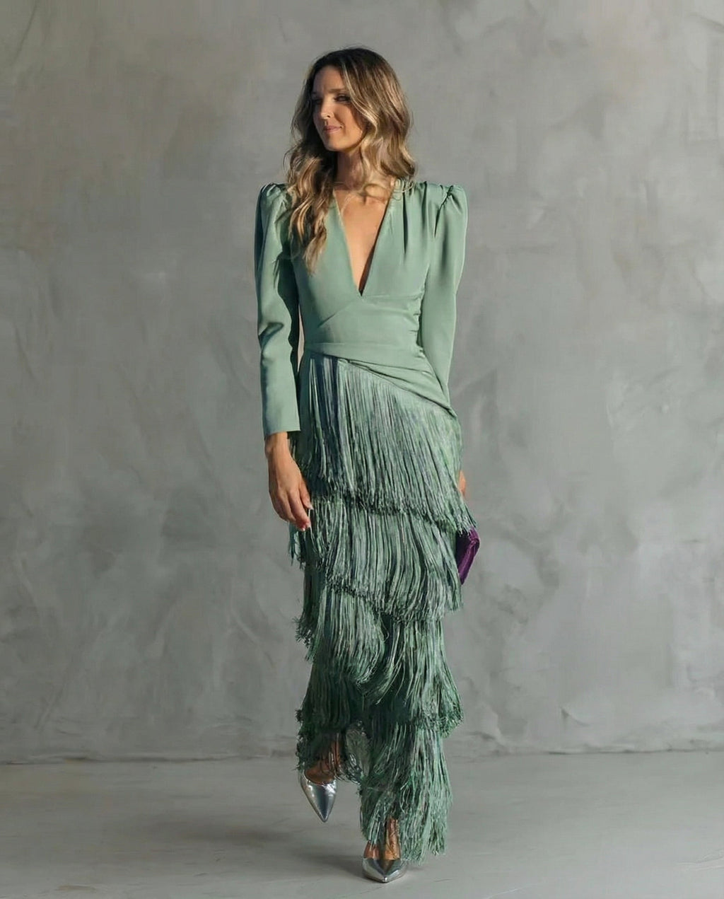 Valeria | Vestito midi elegante con maniche a frange