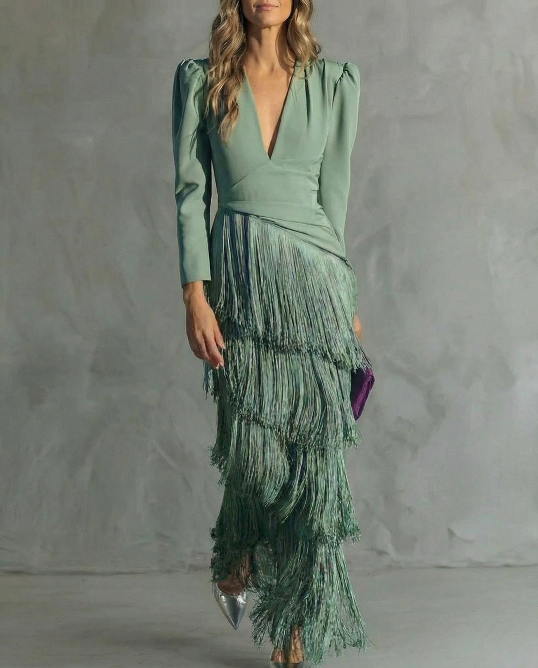 Valeria | Vestito midi elegante con maniche a frange